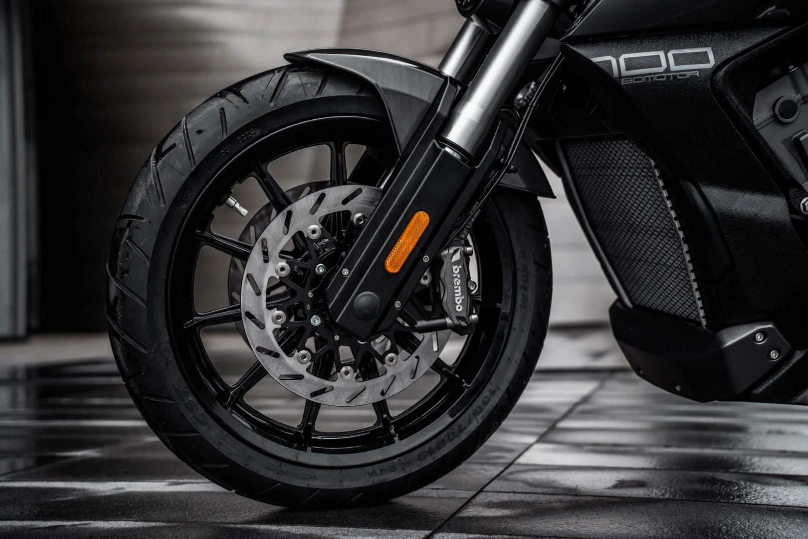 Brzdový systém Brembo s ABS Bosch